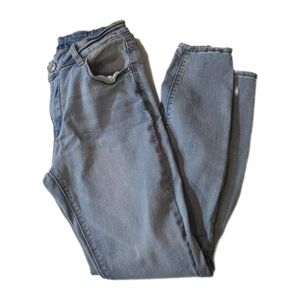 Light‎ Blue Denim Jeans